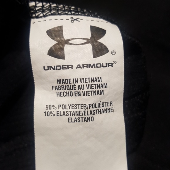 ⛔SOLD⛔ Boys Under Armour Fitted Compression Shirt - Picture 4 of 4